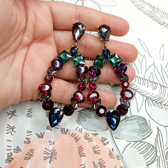 ✨NEW CRYSTAL EARRINGS COLLECTION✨ Matte Blue and Green Earrings - Picture 2 of 13